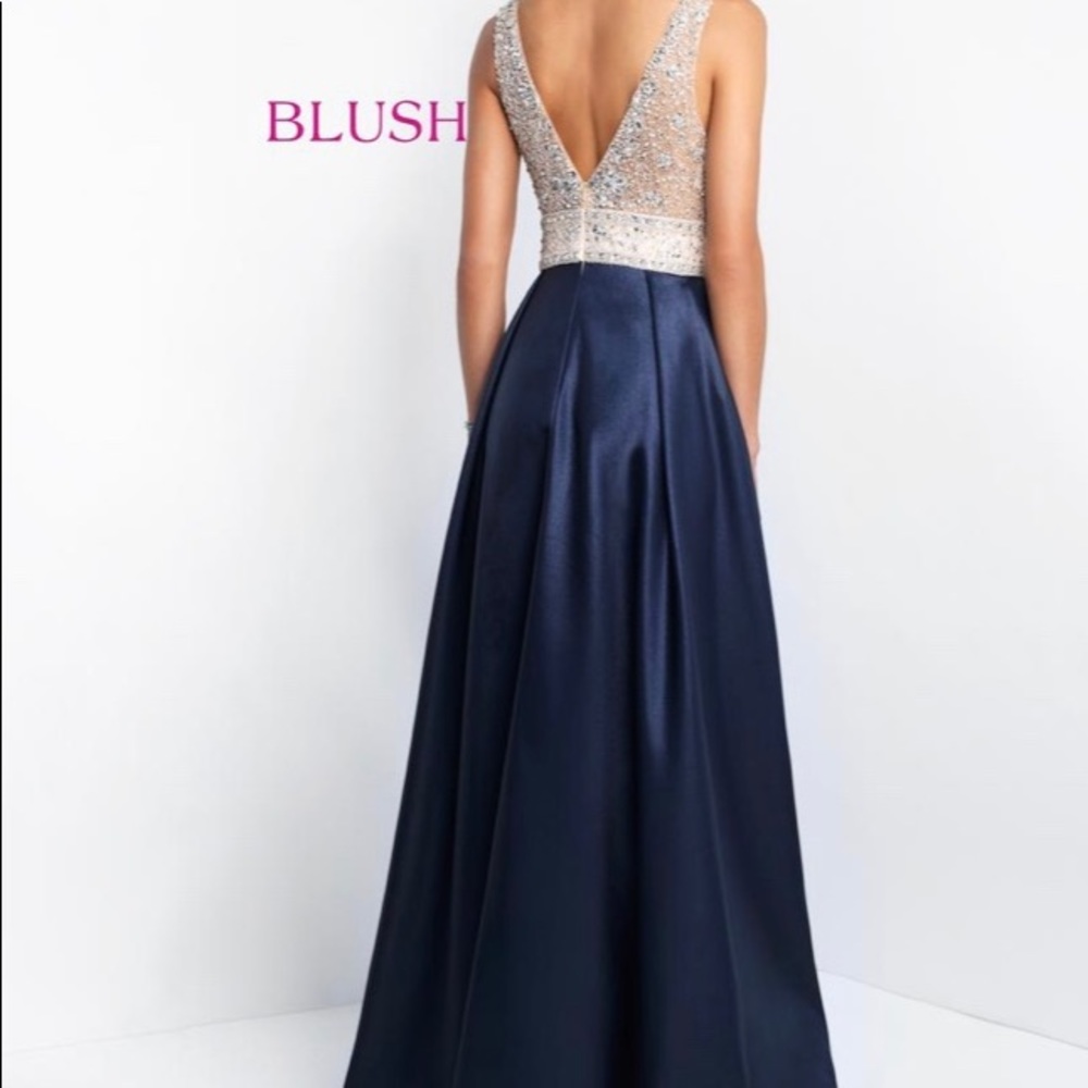 Prom/evening/ pageant gown